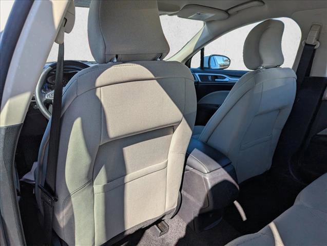 Used 2018 Ford Fusion S image 23