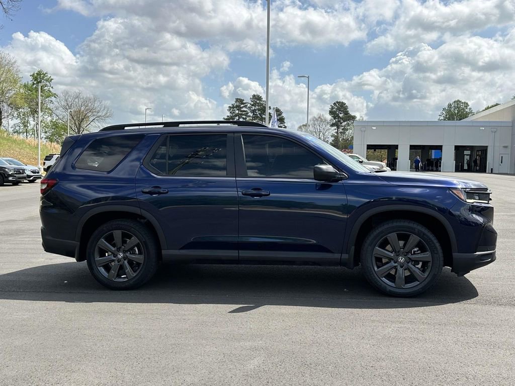 Certified 2025 Honda Pilot Sport image 27