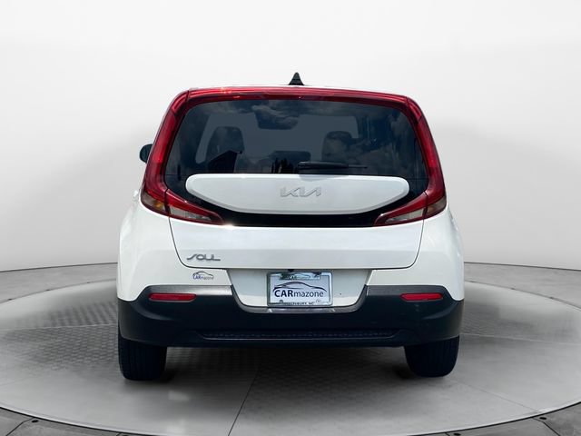 Used 2022 Kia Soul LX w/ Technology Package FWD image 4