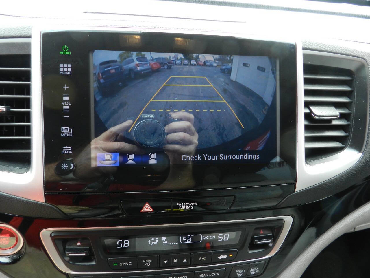 Used 2016 Honda Pilot Touring image 22