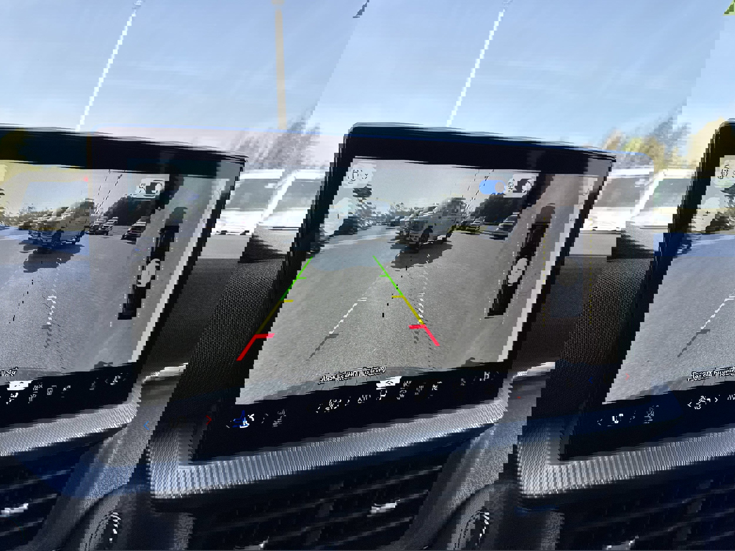 Used 2025 Ford Explorer Platinum w/ Ultimate Package image 17