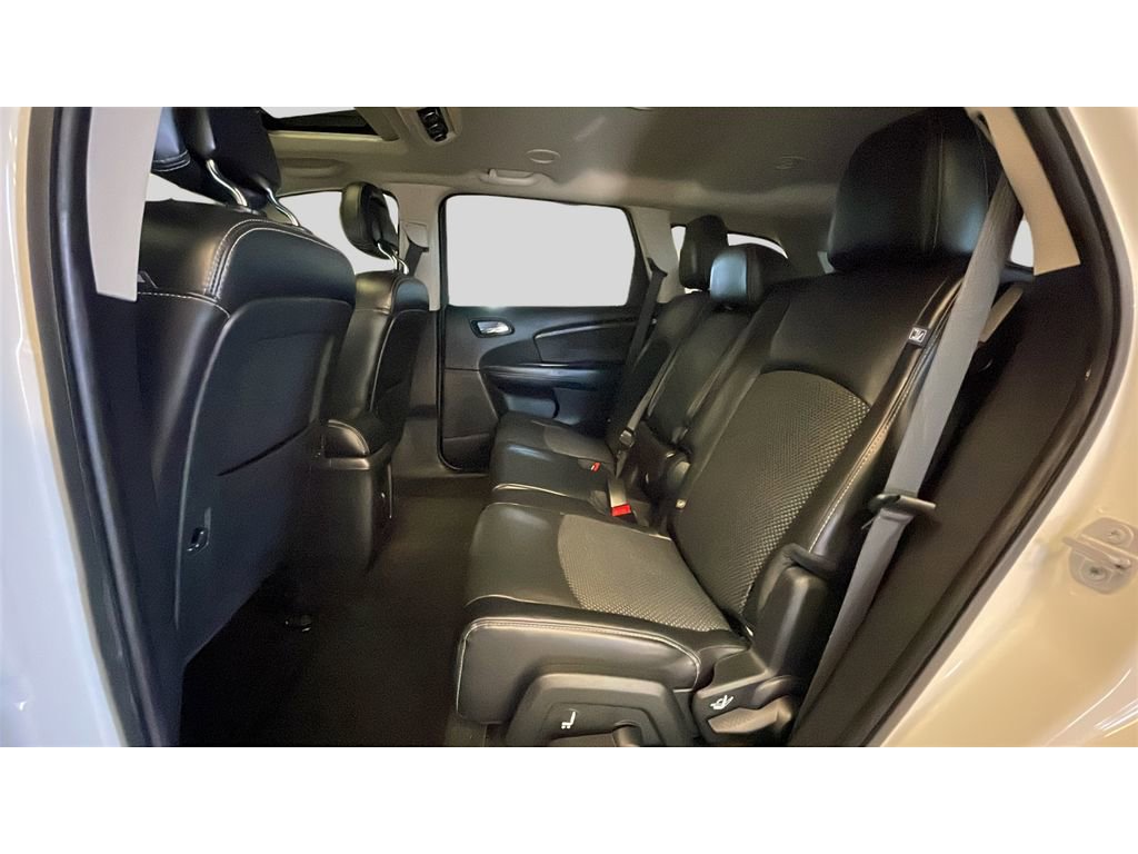 Used 2018 Dodge Journey Crossroad w/ Nav & Sun Group AWD/4WD image 15