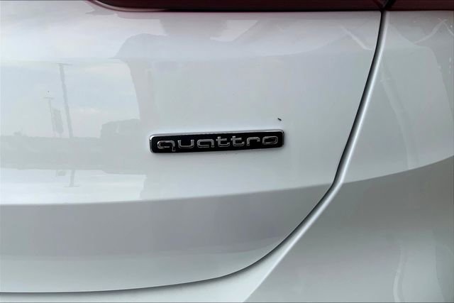Used 2024 Audi Q3 2.0T Premium image 31