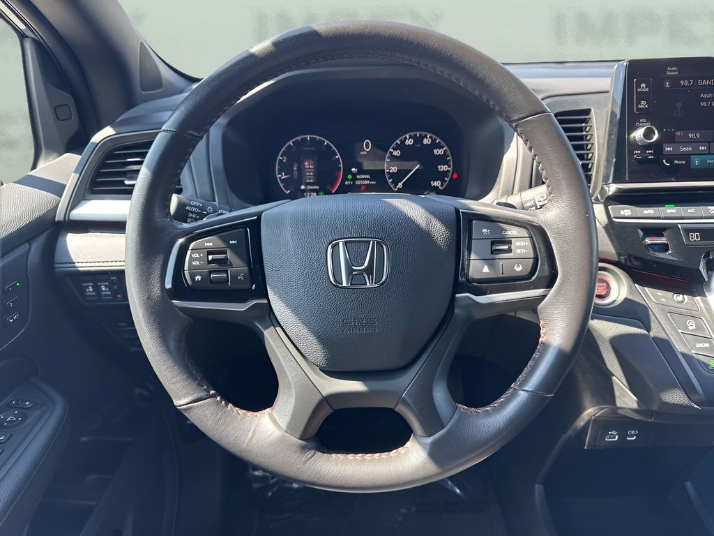 Used 2025 Honda Odyssey Sport-L image 16