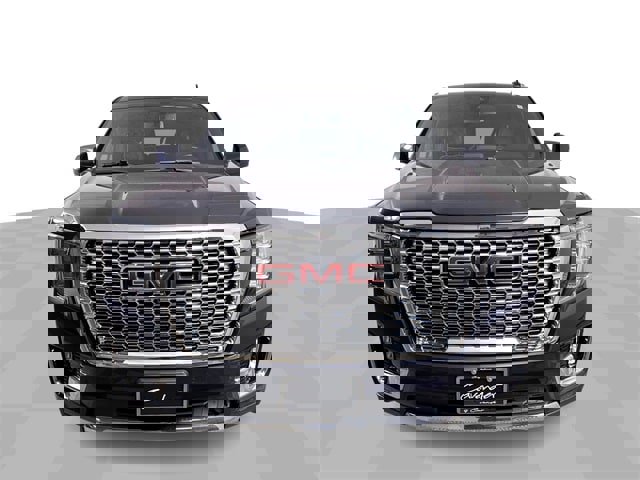 Used 2021 GMC Yukon XL SLT w/ SLT Premium Package image 3