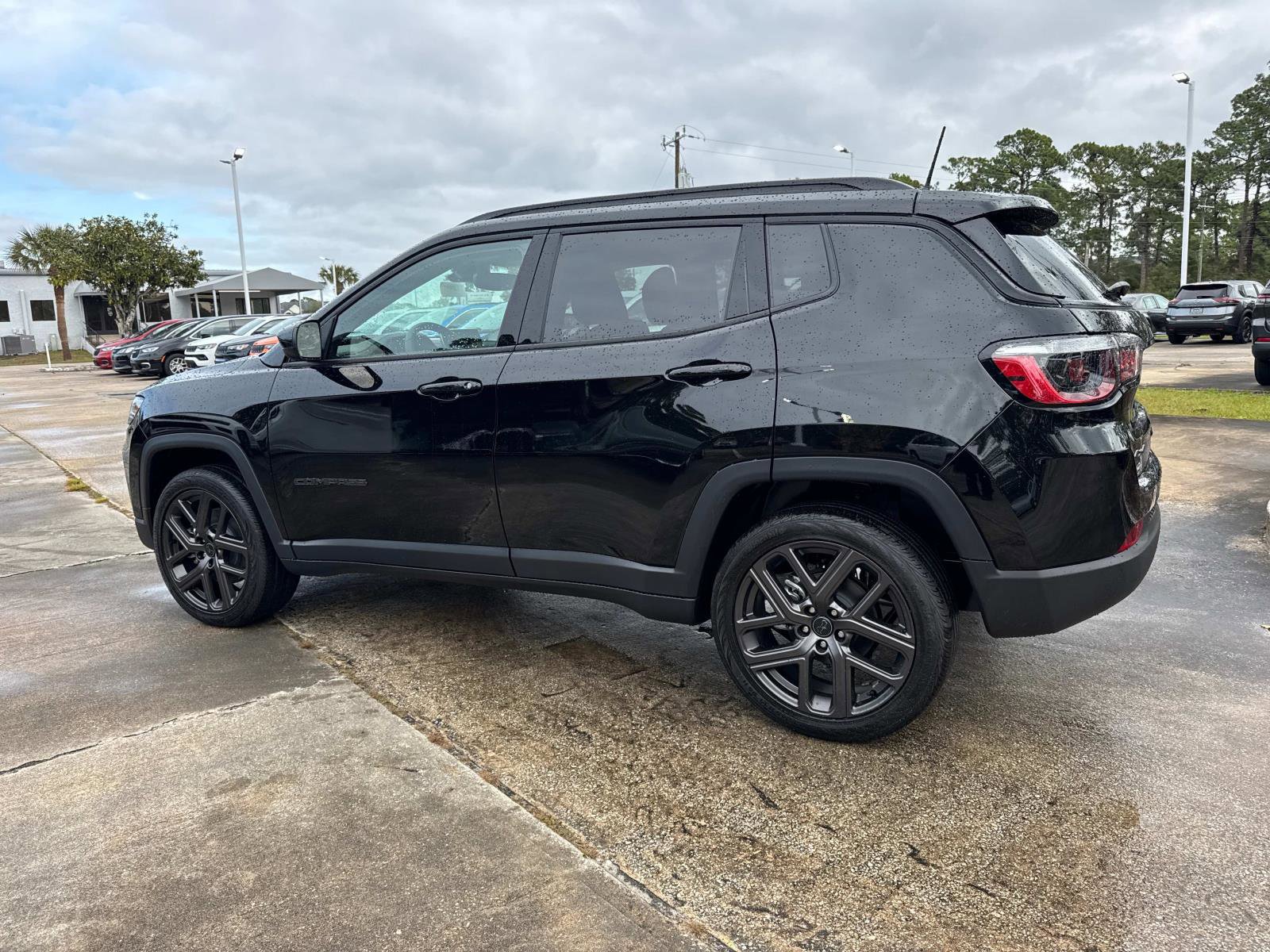 New 2026 Jeep Compass Latitude image 5
