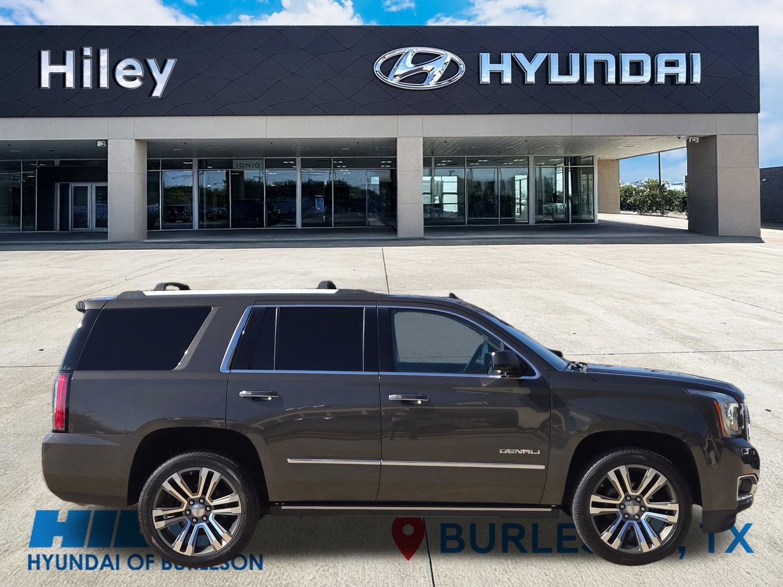 Used 2019 GMC Yukon Denali w/ Denali Ultimate Package video 3