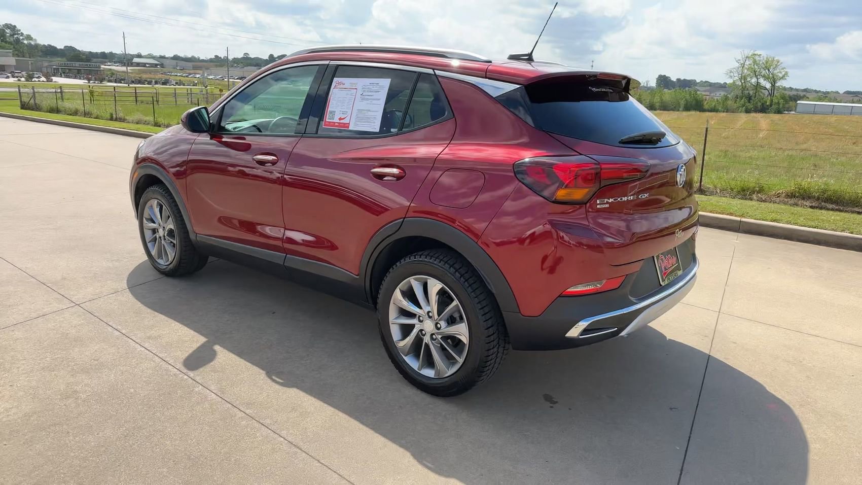 Used 2022 Buick Encore GX Essence w/ Experience Buick Package AWD/4WD image 7