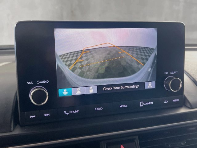 Used 2025 Honda Pilot Sport image 22