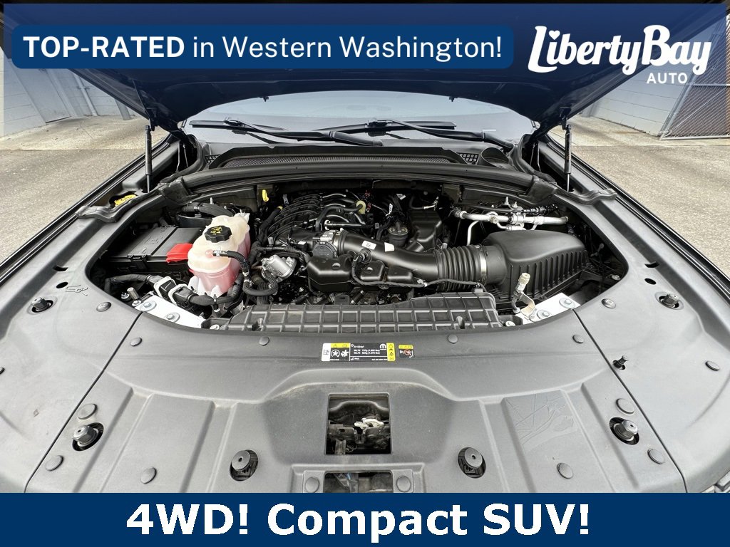 Used 2025 Jeep Compass Latitude image 21