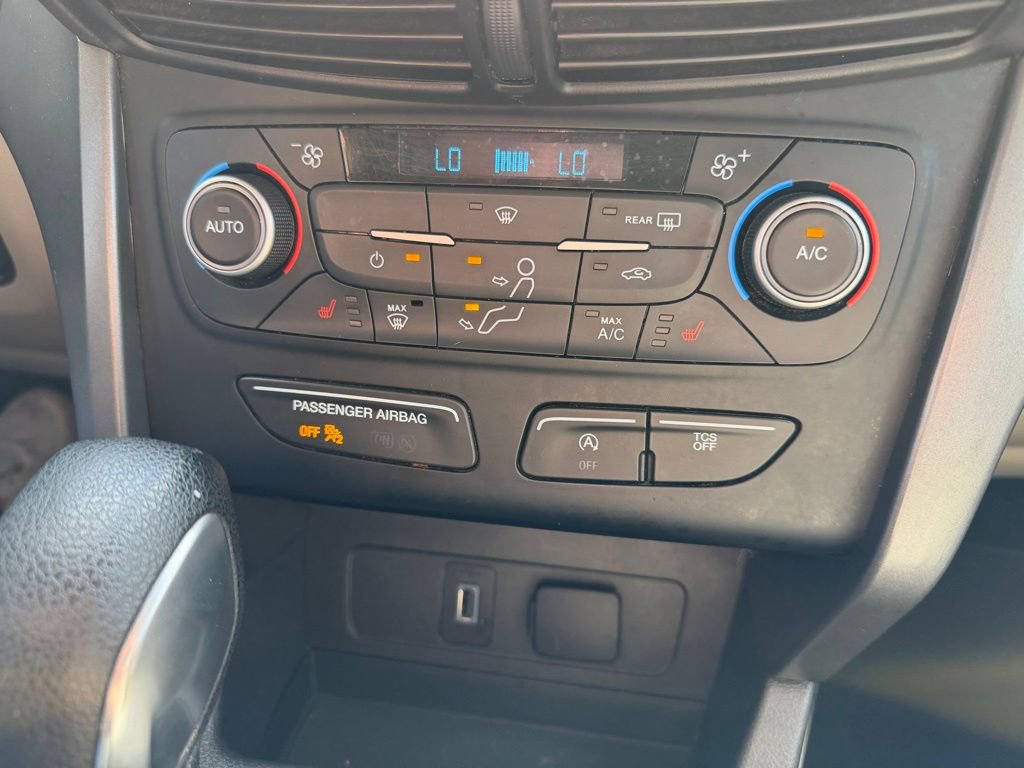 Used 2018 Ford Escape SE image 22