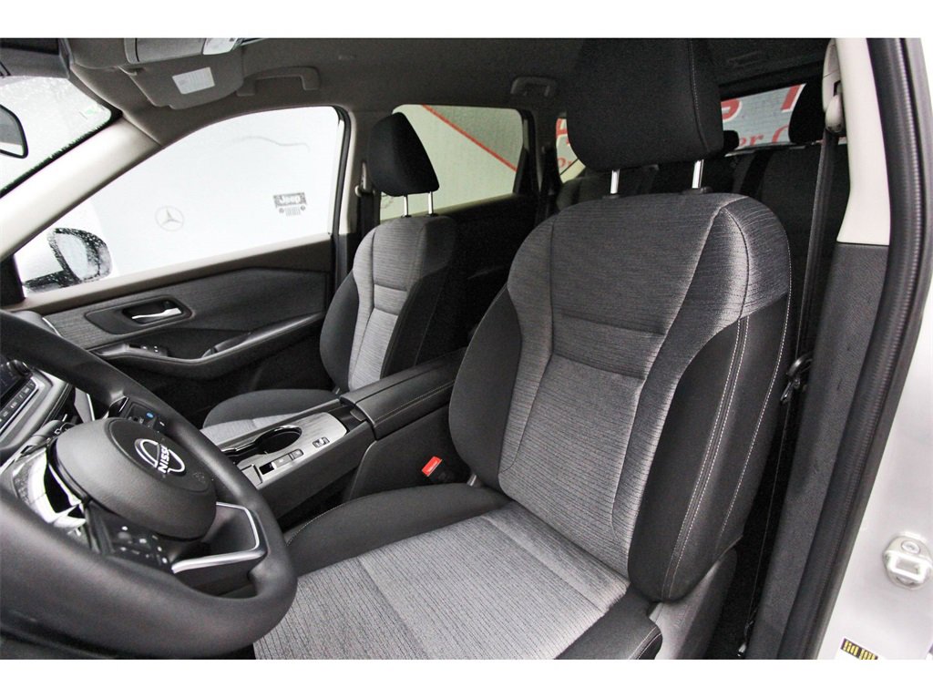 Used 2023 Nissan Rogue SV image 27