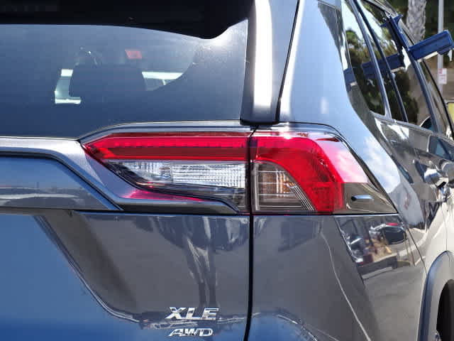 Used 2023 Toyota RAV4 XLE Premium AWD/4WD image 11