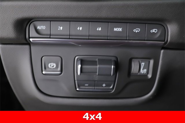 Used 2025 Cadillac Escalade ESV Sport image 31