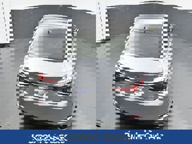 Used 2022 Lexus ES 350 Ultra Luxury w/ Accessory Package image 24