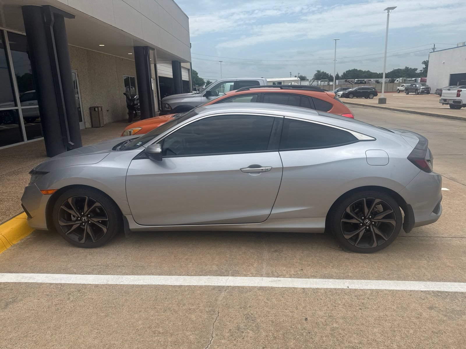 Used 2019 Honda Civic Sport image 4