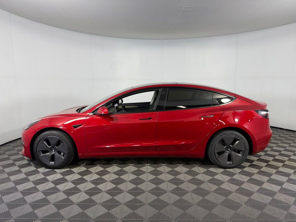 Used 2022 Tesla Model 3 image 9
