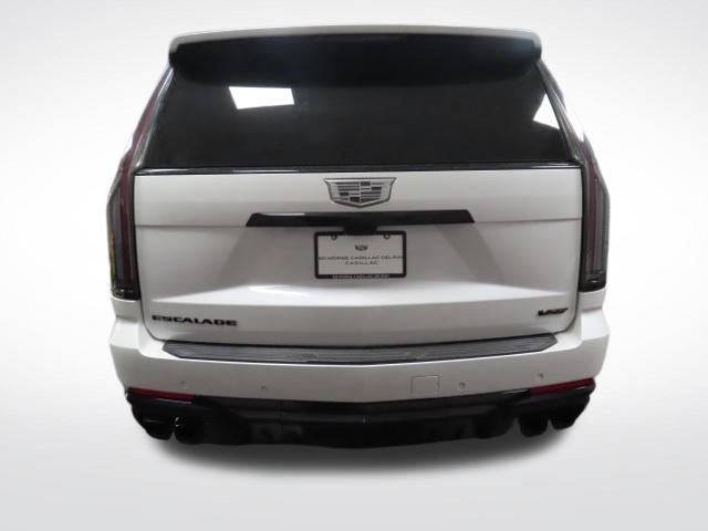 Used 2025 Cadillac Escalade ESV V w/ LPO, ONYX Package image 4