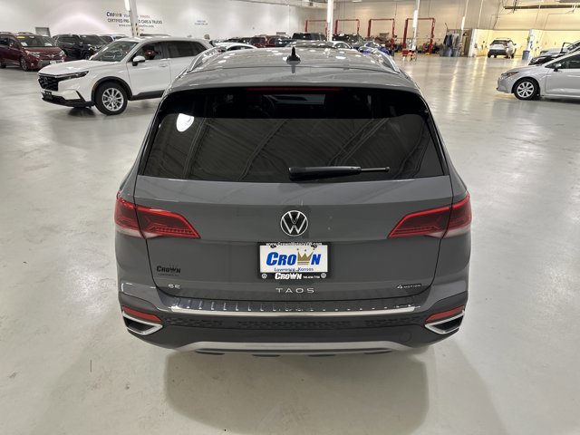 Certified 2022 Volkswagen Taos SE image 8