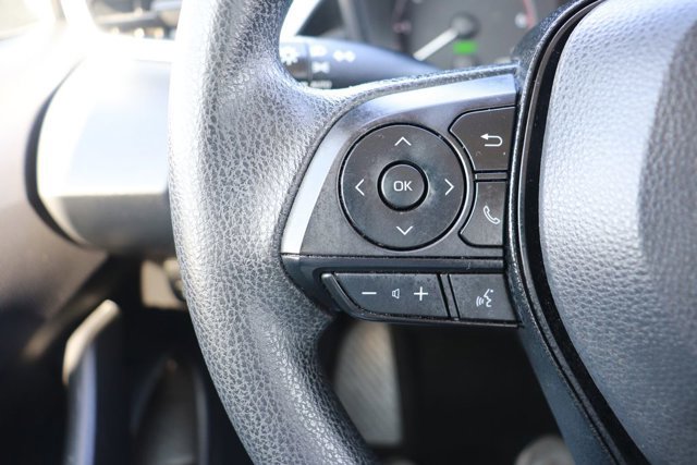 Used 2025 Toyota Corolla LE image 18