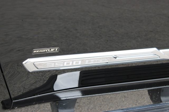 Used 2025 Chevrolet Silverado 3500 High Country w/ Technology Package image 19