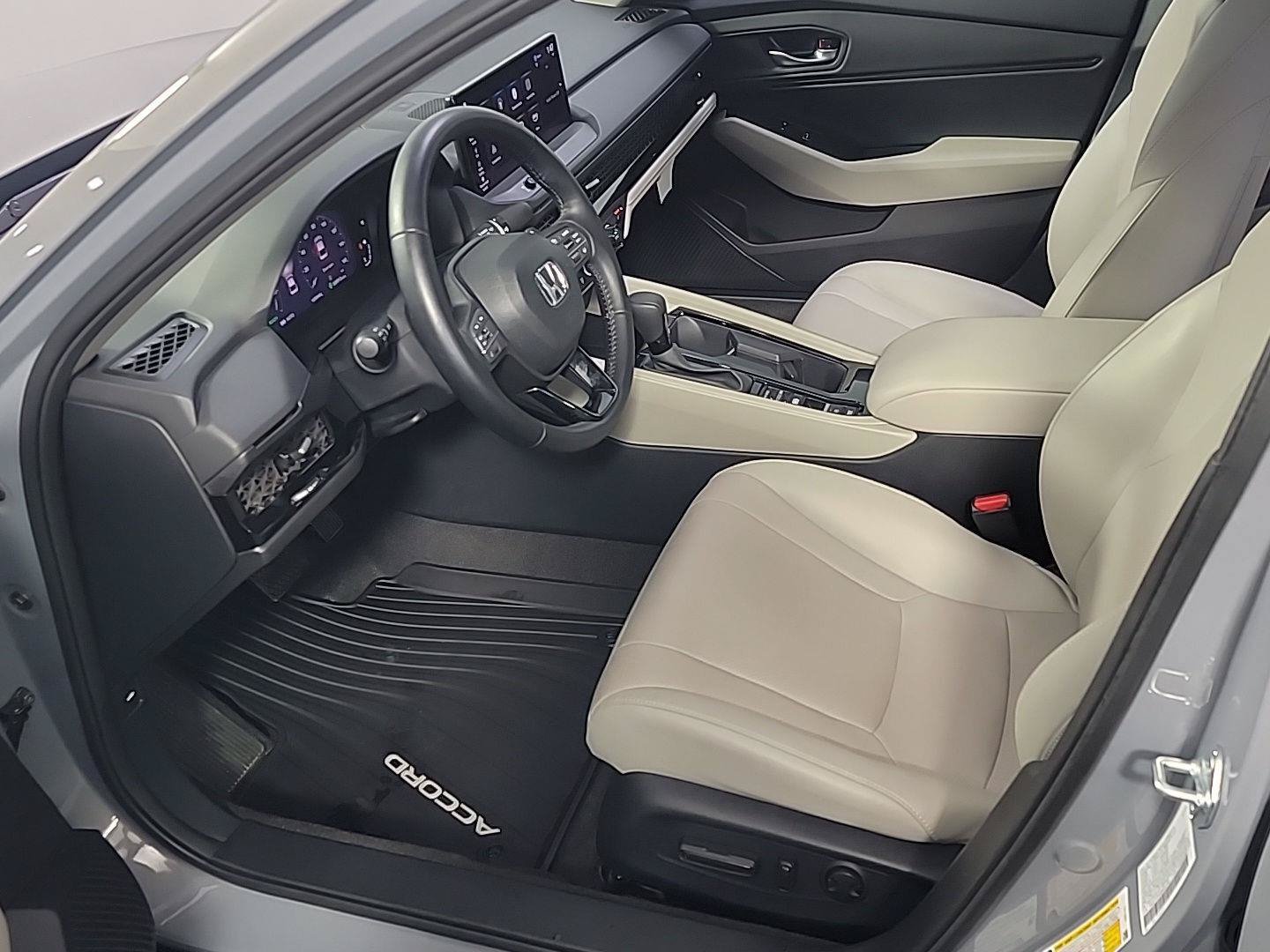 Certified 2025 Honda Accord EX-L image 18