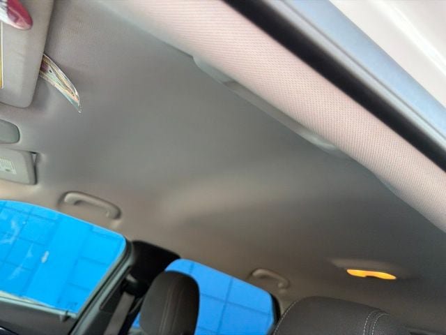 Used 2025 Chevrolet TrailBlazer LT w/ LT Cold Weather Package FWD image 21