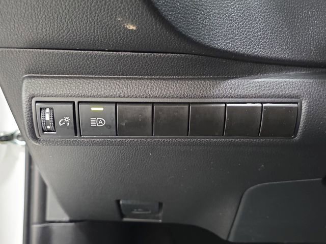 Certified 2025 Toyota Corolla LE FWD image 21