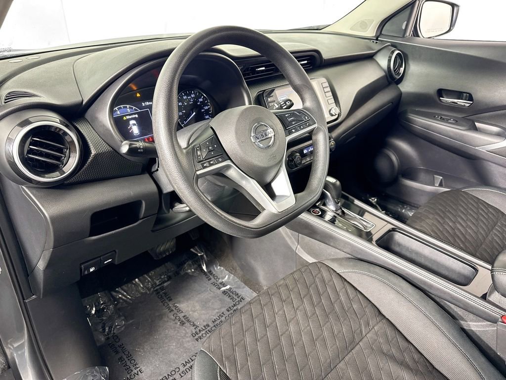 Used 2021 Nissan Kicks SV image 9