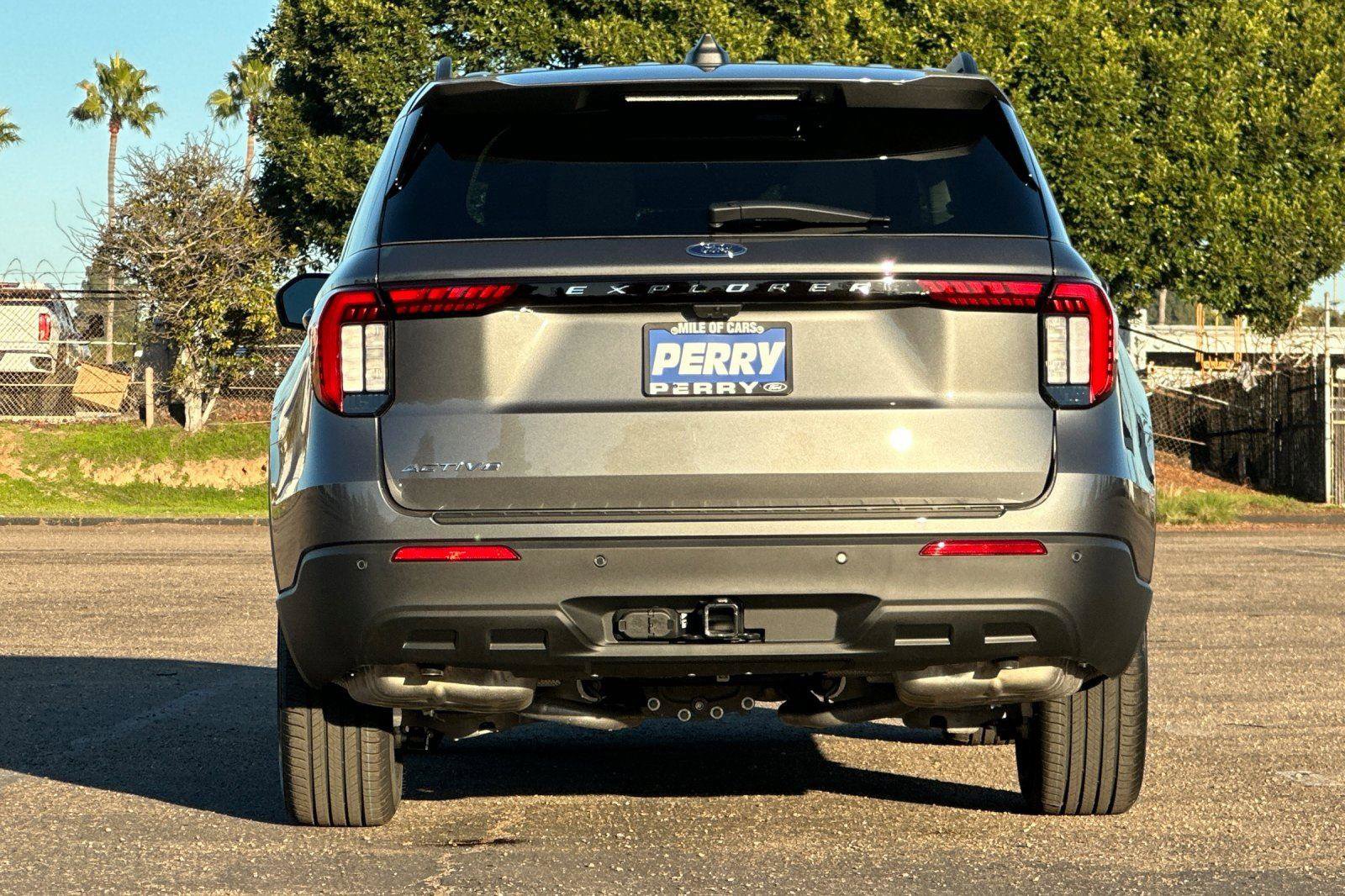 New 2026 Ford Explorer Active image 5