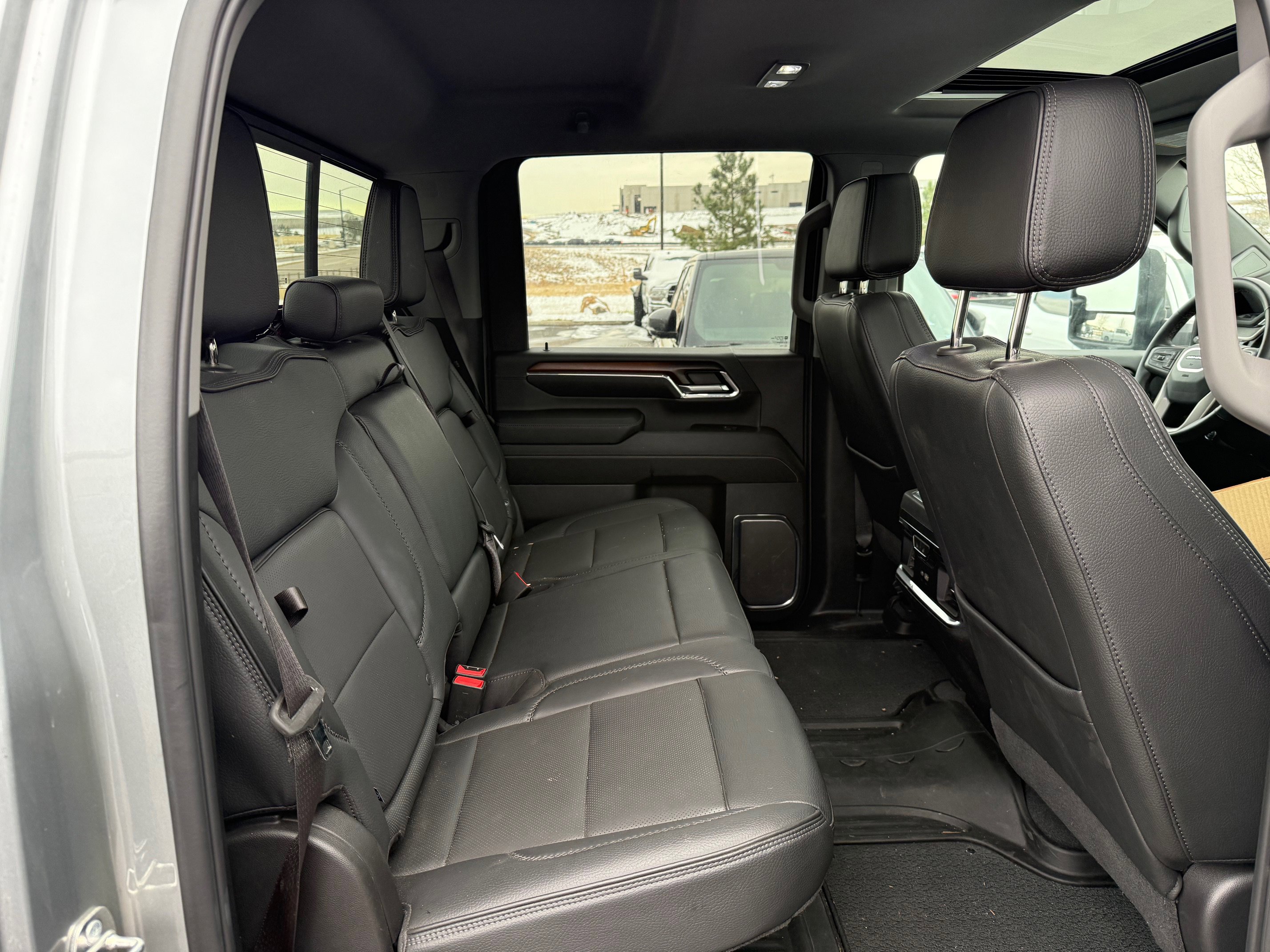 Used 2024 GMC Sierra 3500 Denali w/ Denali Reserve Package image 5