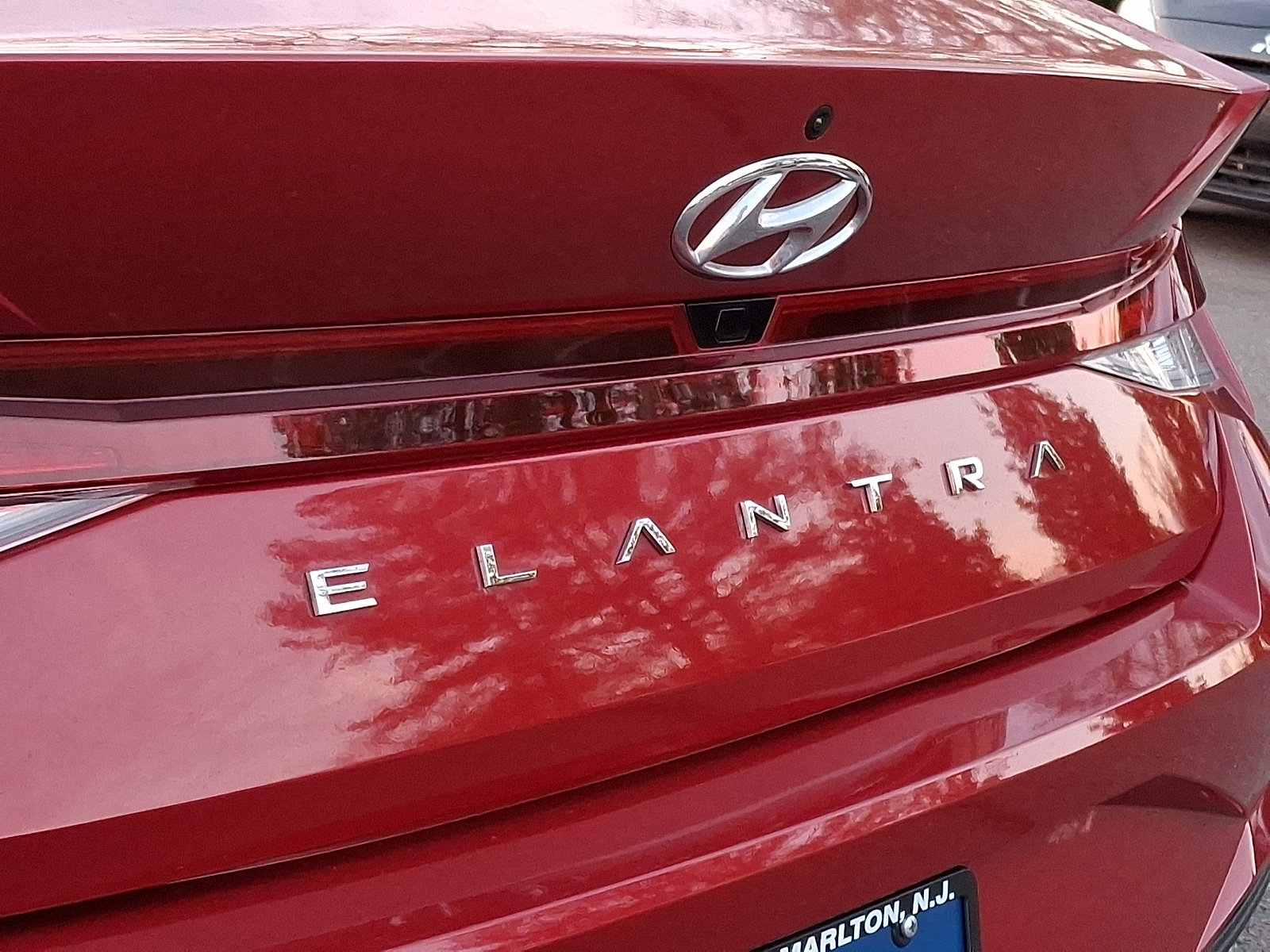 Certified 2023 Hyundai Elantra SEL w/ Preferred Accessory Package image 30