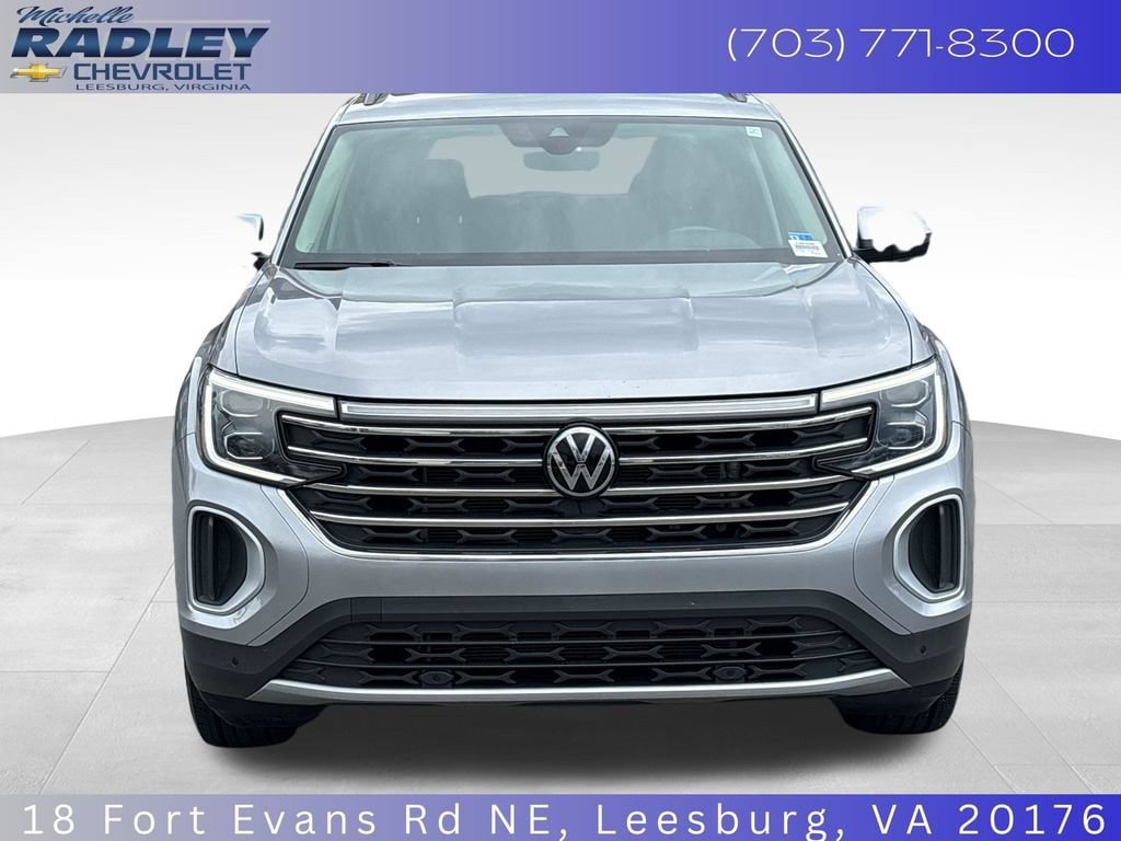 Used 2025 Volkswagen Atlas SE AWD/4WD image 9