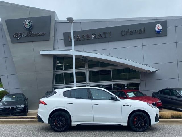 New 2025 Maserati Grecale Trofeo image 4