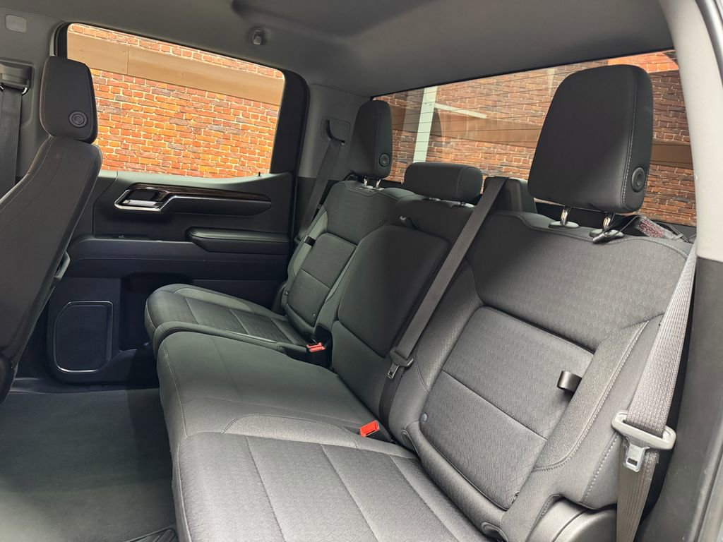 Used 2024 GMC Sierra 1500 Elevation image 27
