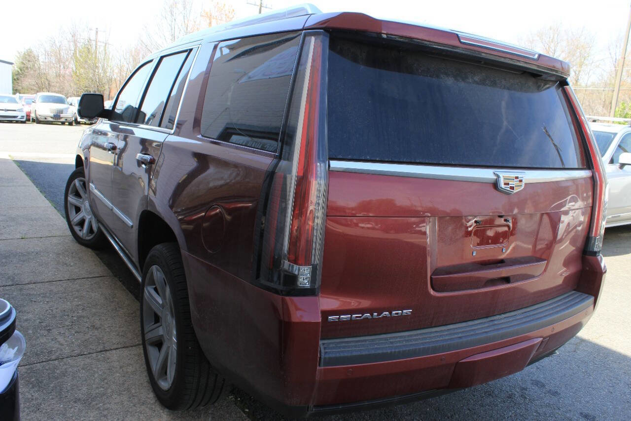 Used 2016 Cadillac Escalade Premium AWD/4WD image 7