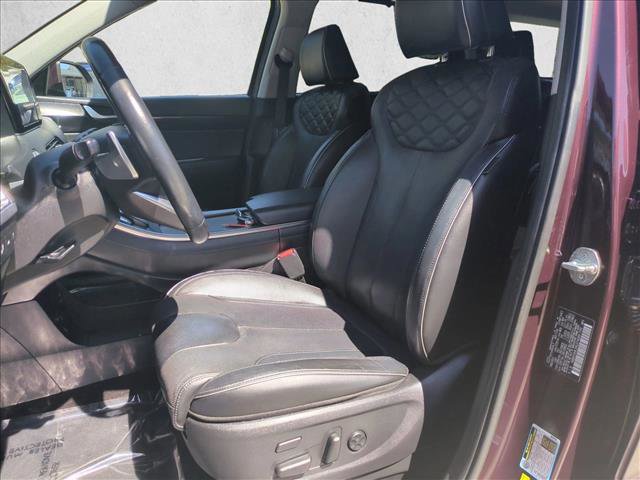 Used 2022 Hyundai Palisade Limited w/ Cargo Package image 17