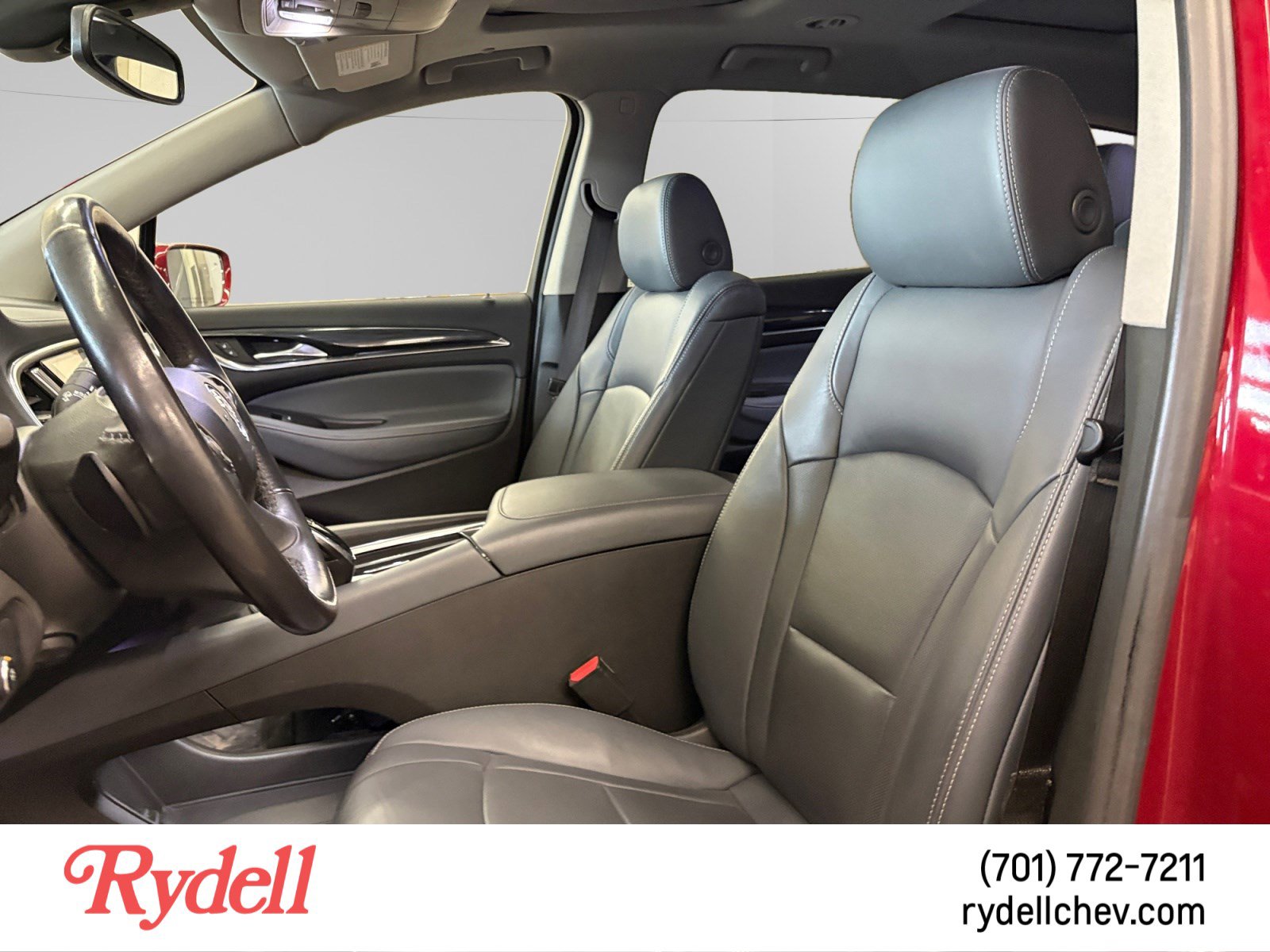 Used 2020 Buick Enclave Premium w/ Sun and Sites Package AWD/4WD image 5