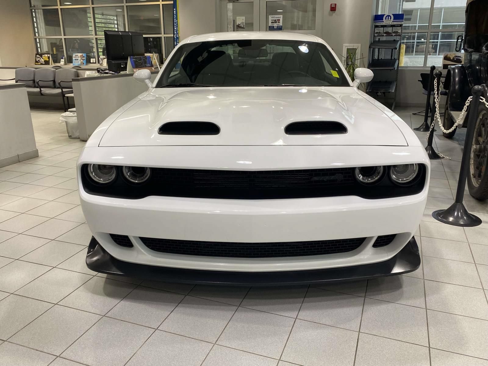 Used 2022 Dodge Challenger SRT Hellcat Redeye RWD video 2