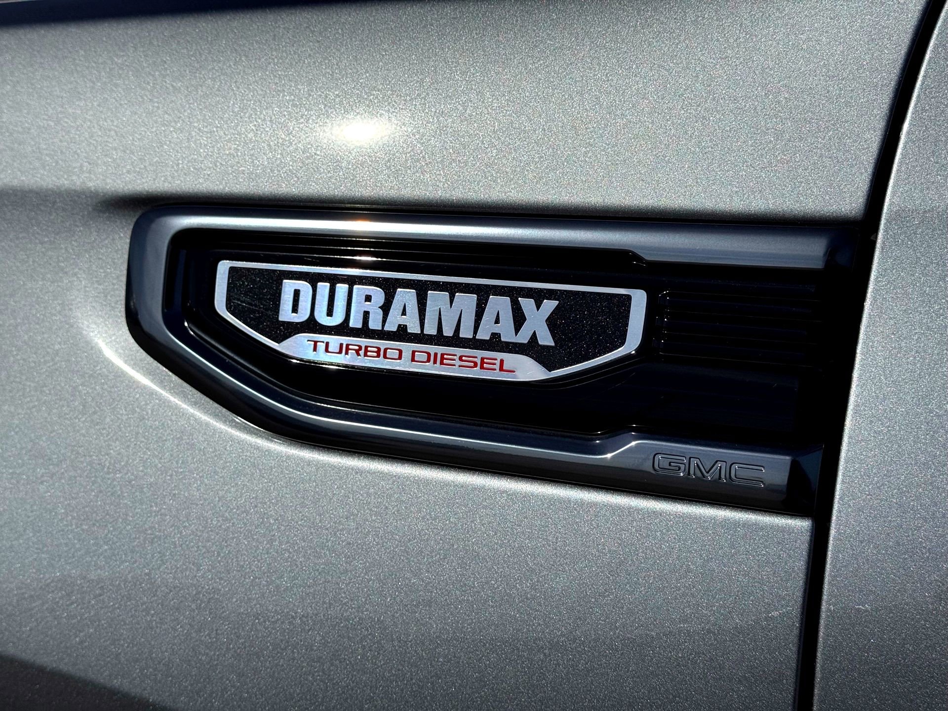 Used 2025 GMC Sierra 1500 AT4 w/ AT4 Premium Package image 3