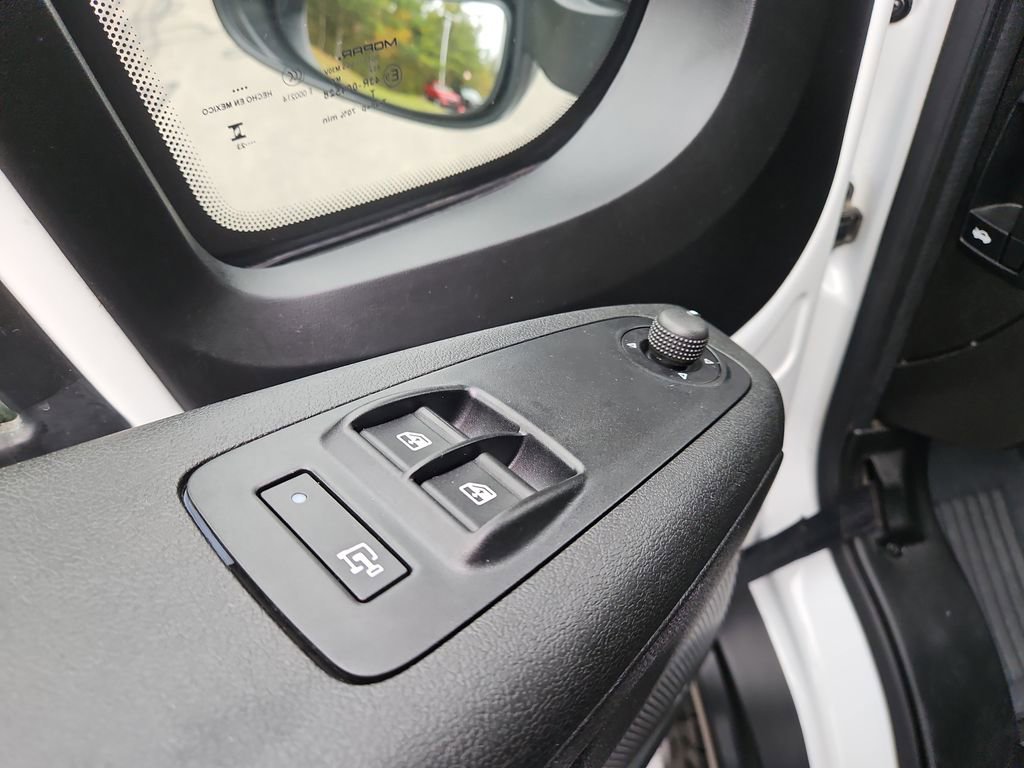 Used 2023 RAM ProMaster 2500 image 9