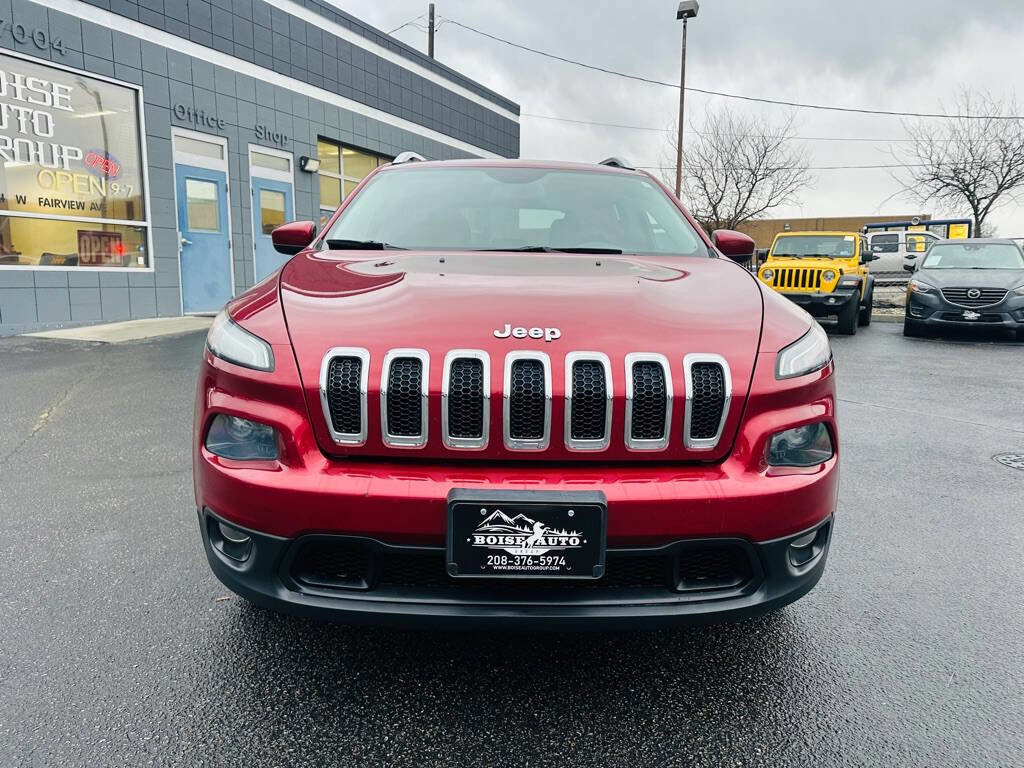 Used 2016 Jeep Cherokee Latitude w/ Cold Weather Group image 2
