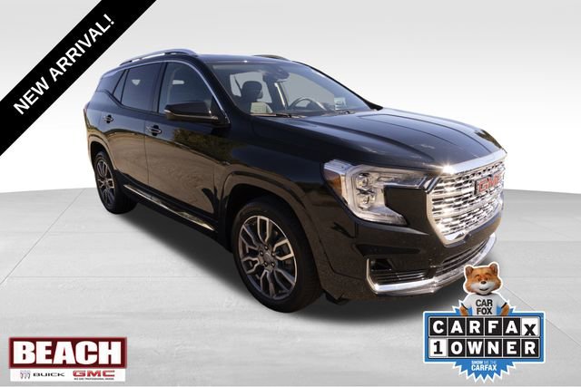 Used 2024 GMC Terrain Denali w/ Denali Premium Package