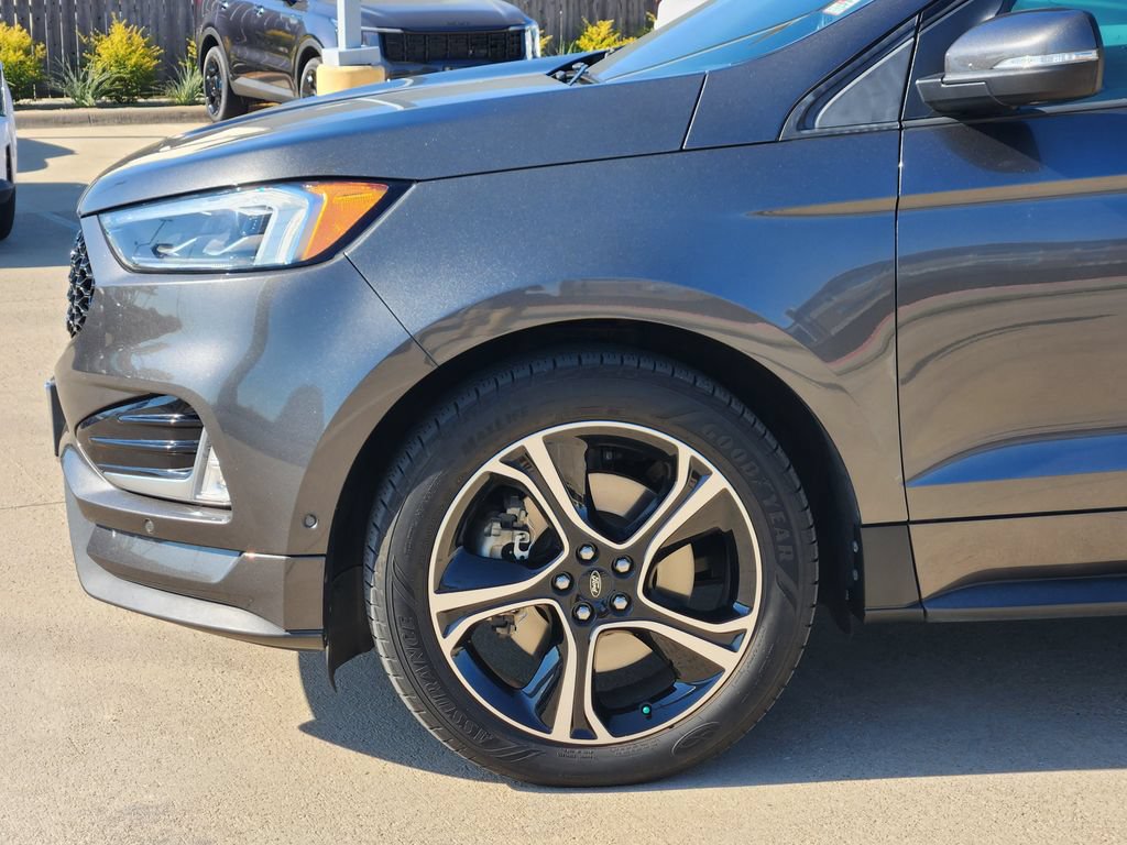Used 2019 Ford Edge ST w/ Equipment Group 401A AWD/4WD image 17