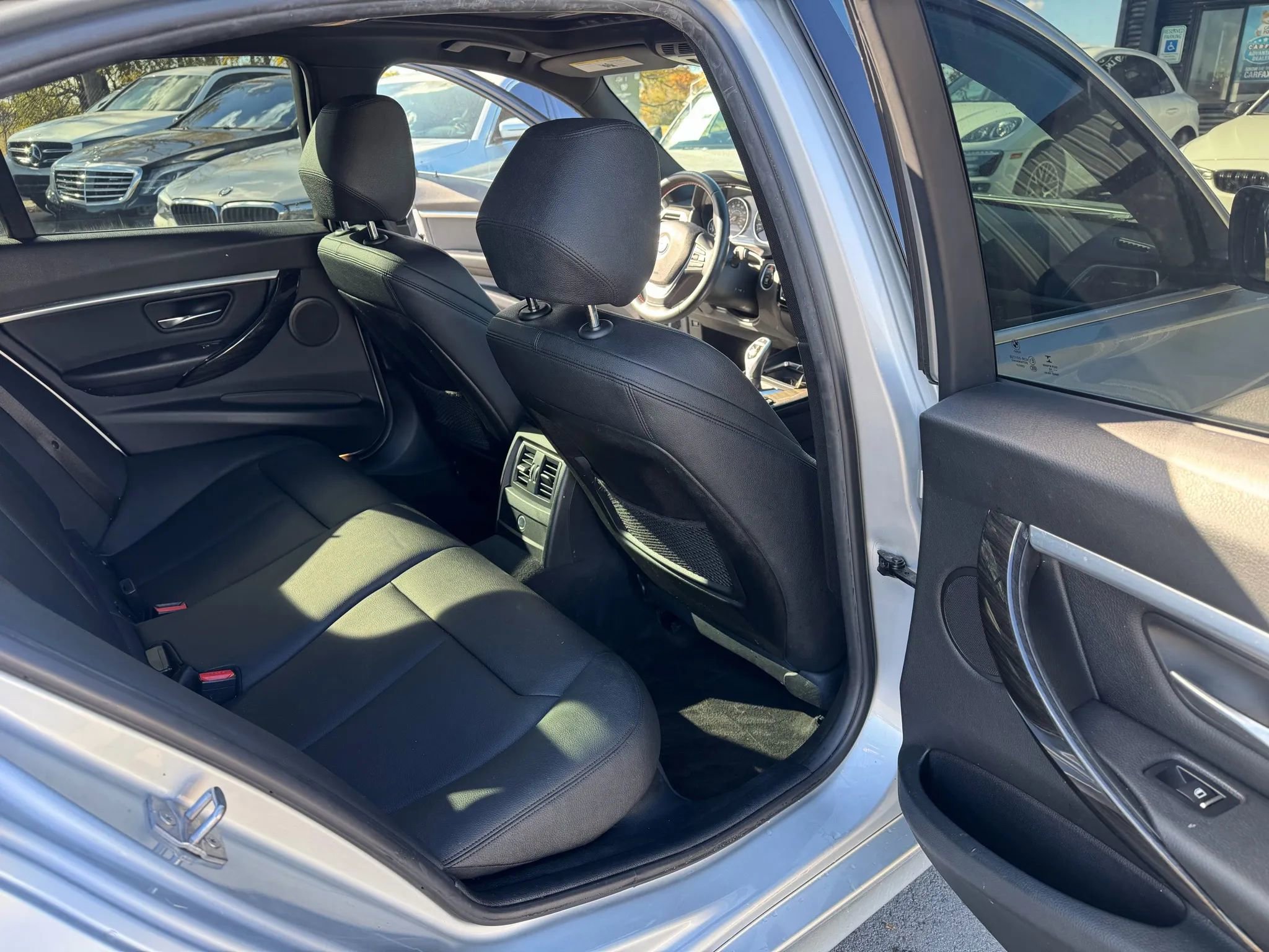 Used 2017 BMW 330i Sedan image 14