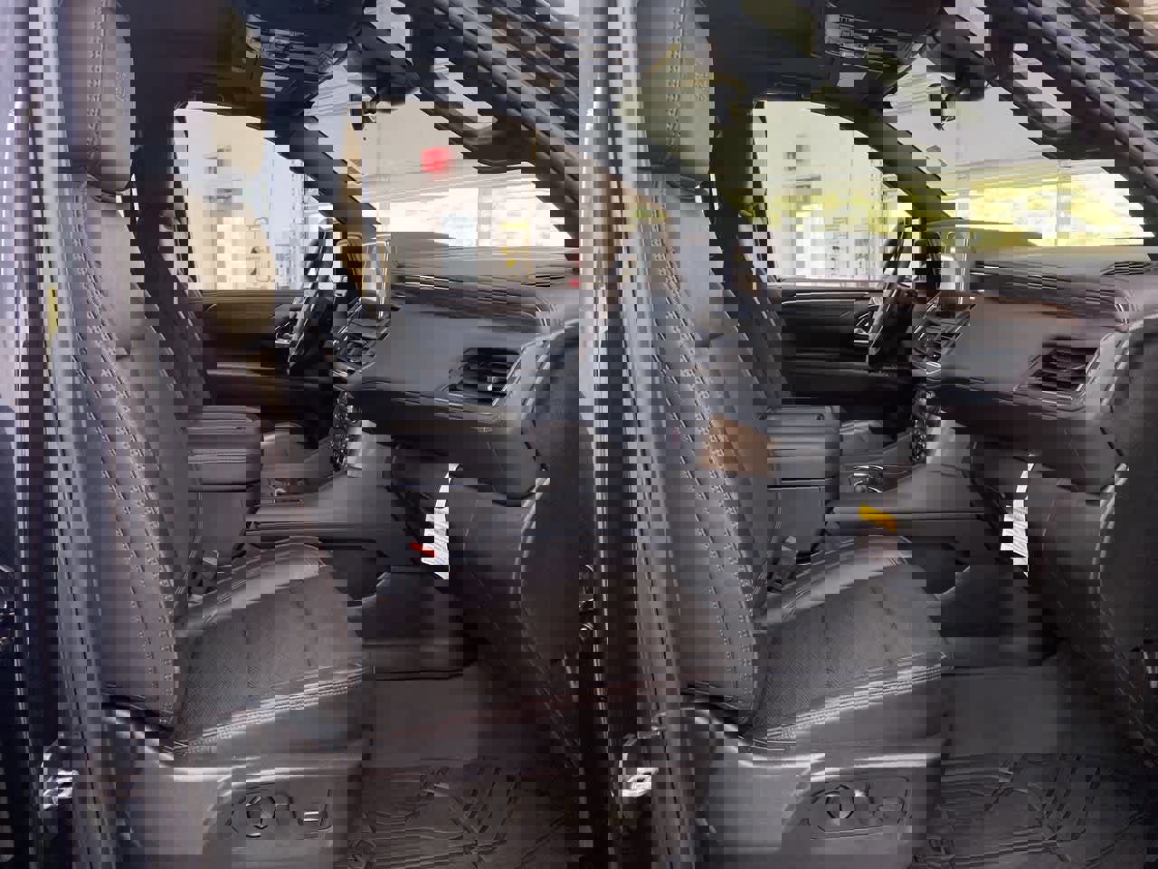 Used 2024 Chevrolet Tahoe High Country w/ Premium Package image 20