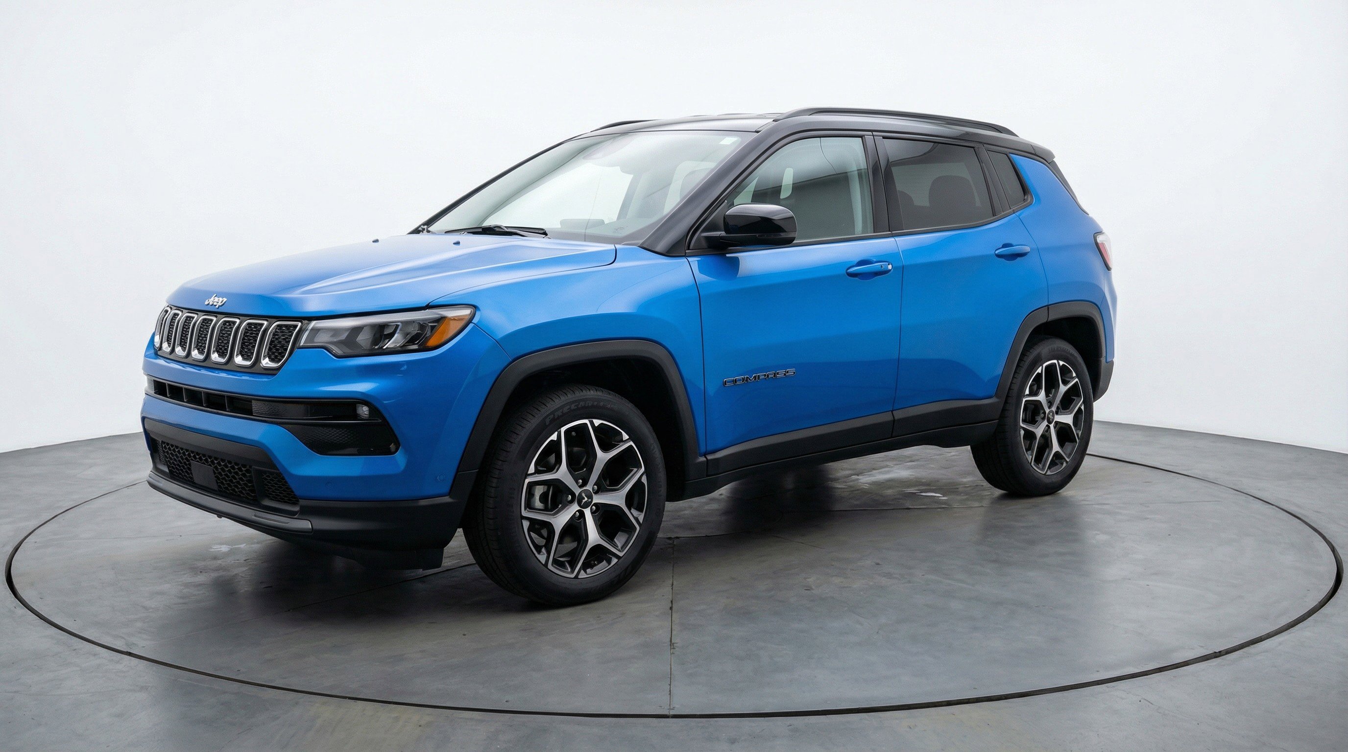 Used 2025 Jeep Compass Limited AWD/4WD image 3