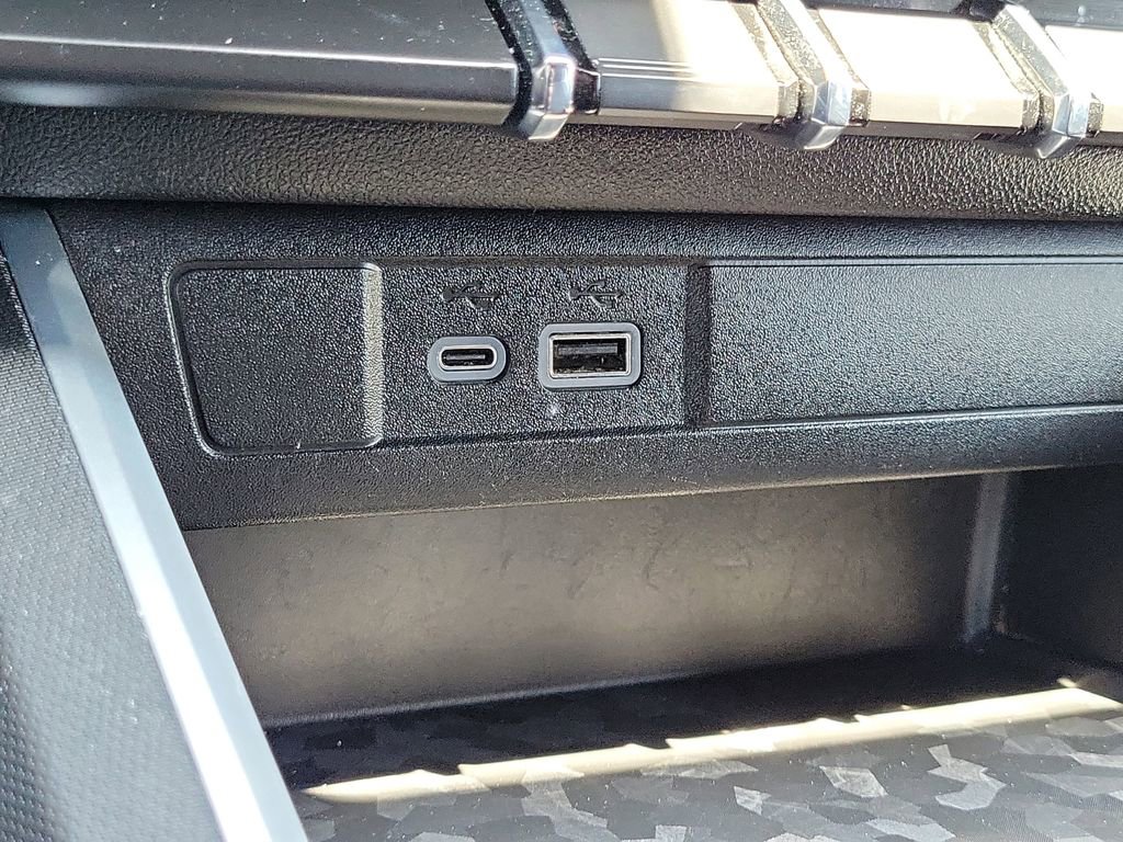 Used 2023 Chevrolet Colorado Trail Boss w/ LPO, Dark Essentials Package AWD/4WD image 11