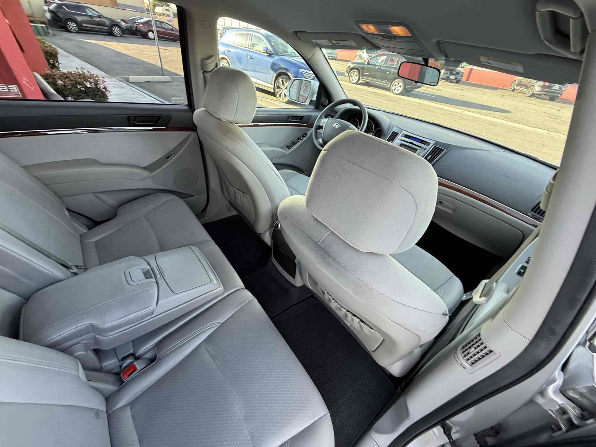 Used 2009 Hyundai Veracruz GLS image 45