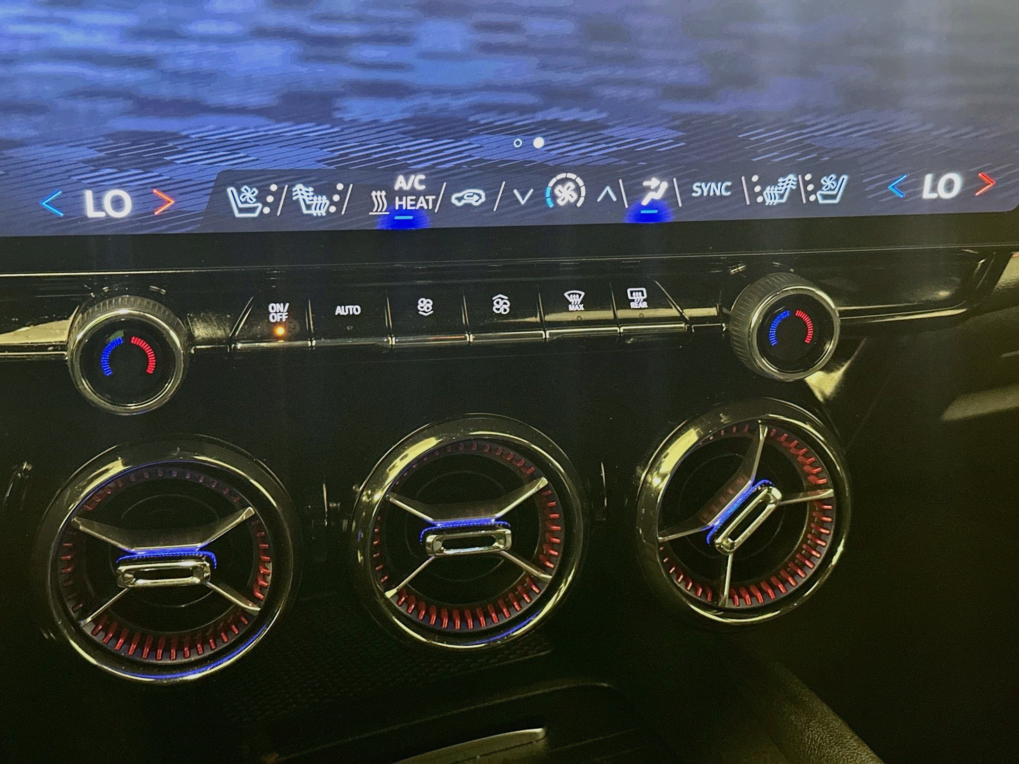 Used 2024 Chevrolet Blazer EV RS AWD/4WD image 23